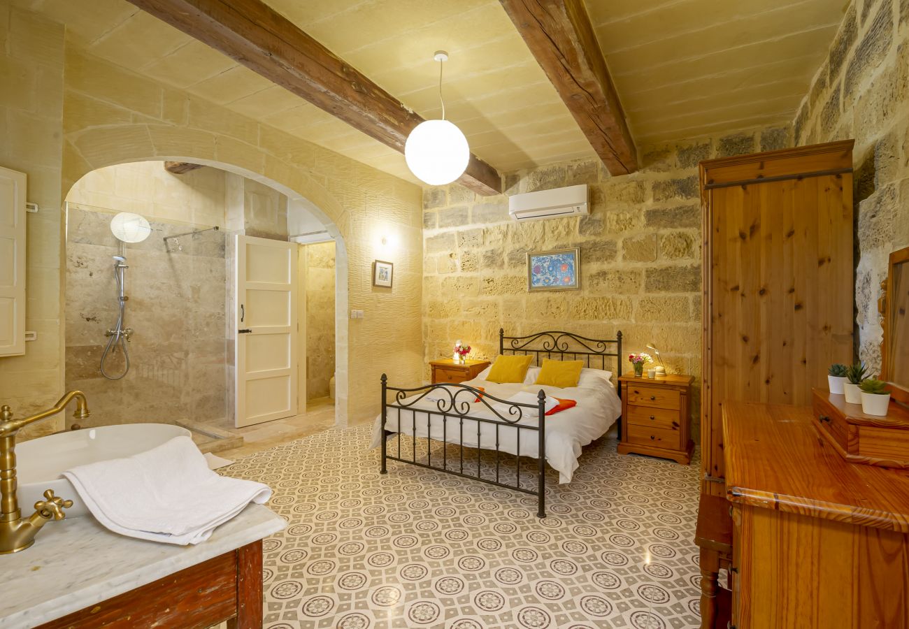 Country house in L-Għarb - Dar Guz Holiday Home