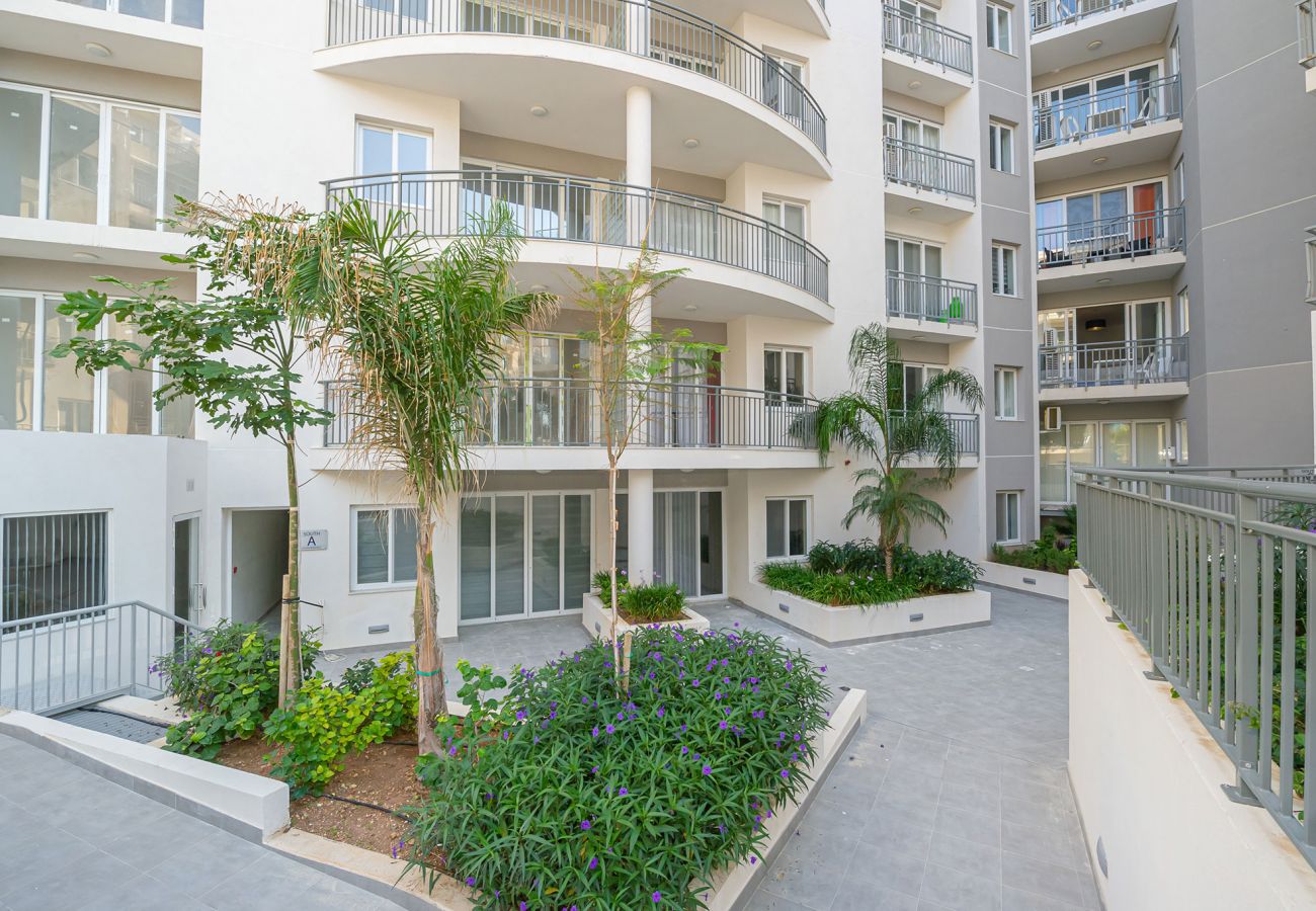 Apartment in Marsalforn - The Hillock South B12