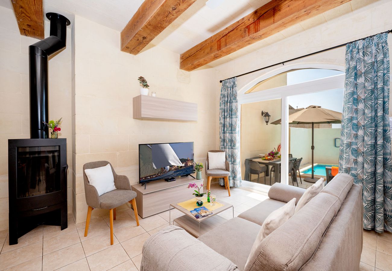 Country house in Qala - Veduta Holiday Home Qala