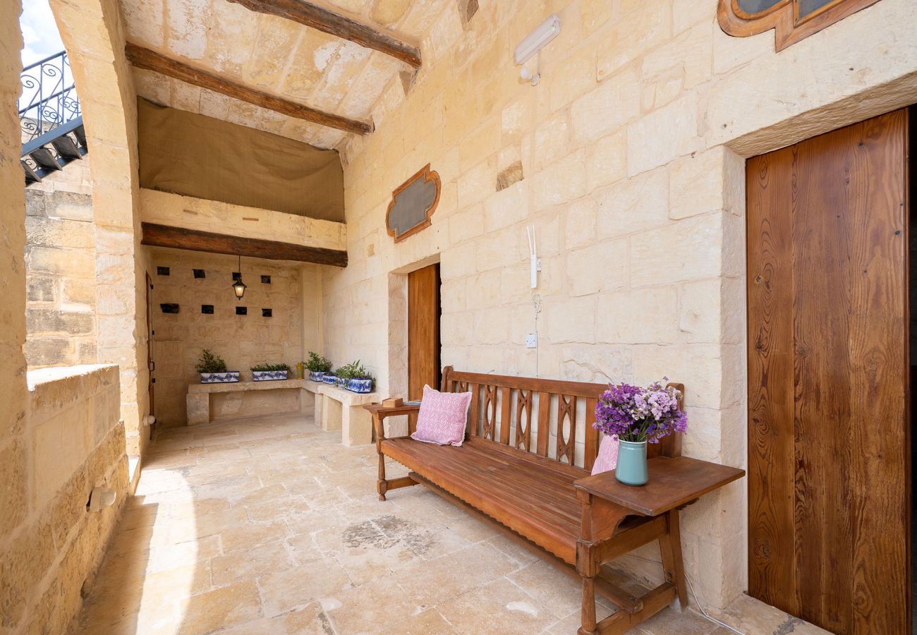 Country house in Munxar - Razzett Matli Holiday Home