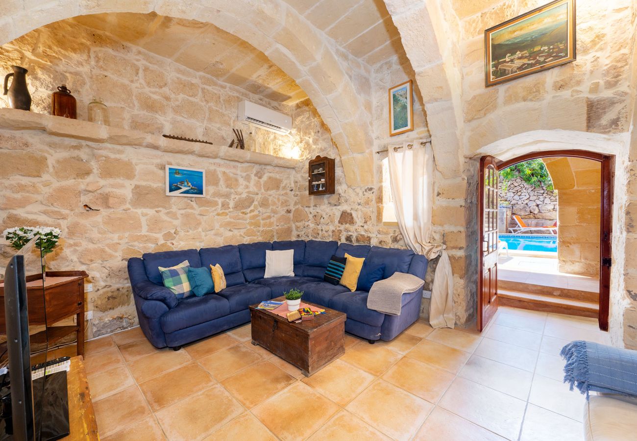 Country house in Munxar - Razzett Matli Holiday Home