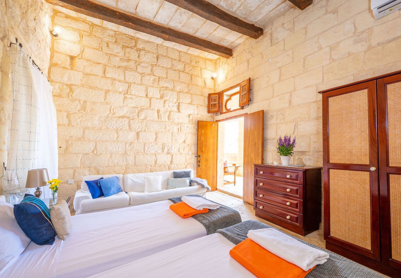 Country house in Munxar - Razzett Matli Holiday Home