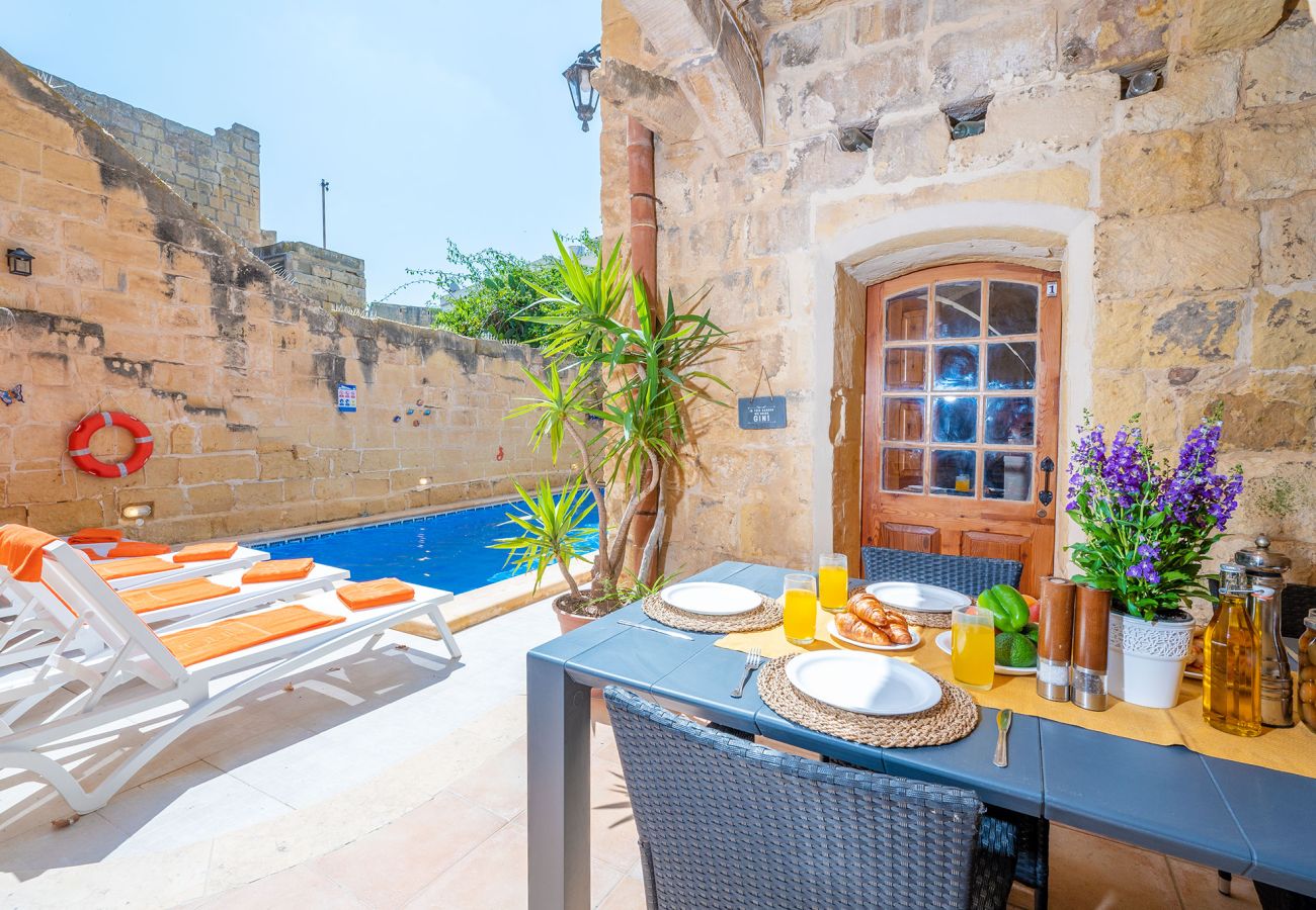 Country house in Munxar - Razzett Matli Holiday Home