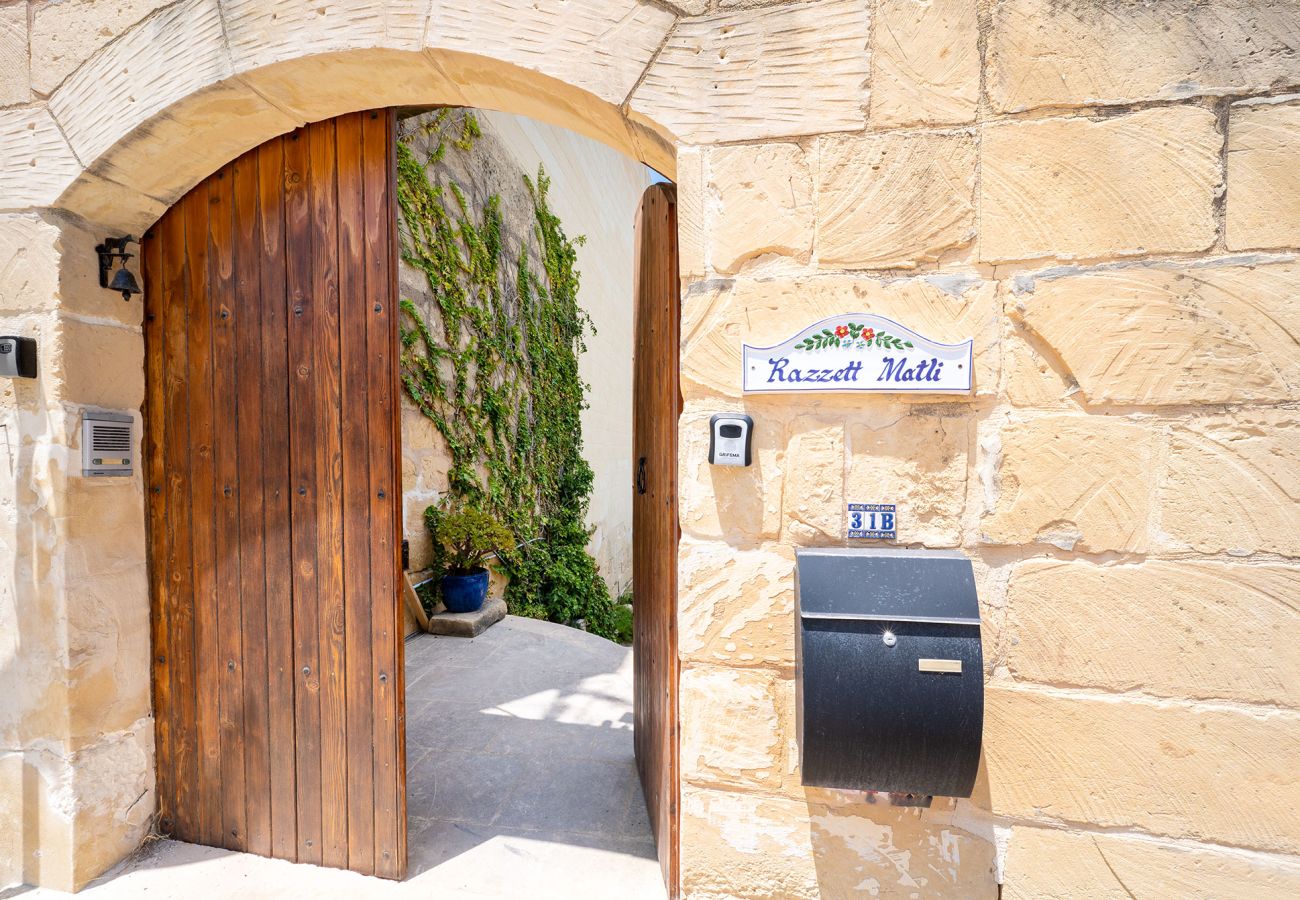 Country house in Munxar - Razzett Matli Holiday Home