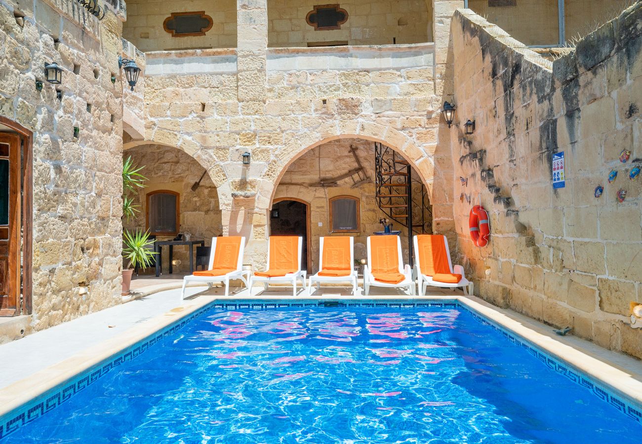 Country house in Munxar - Razzett Matli Holiday Home