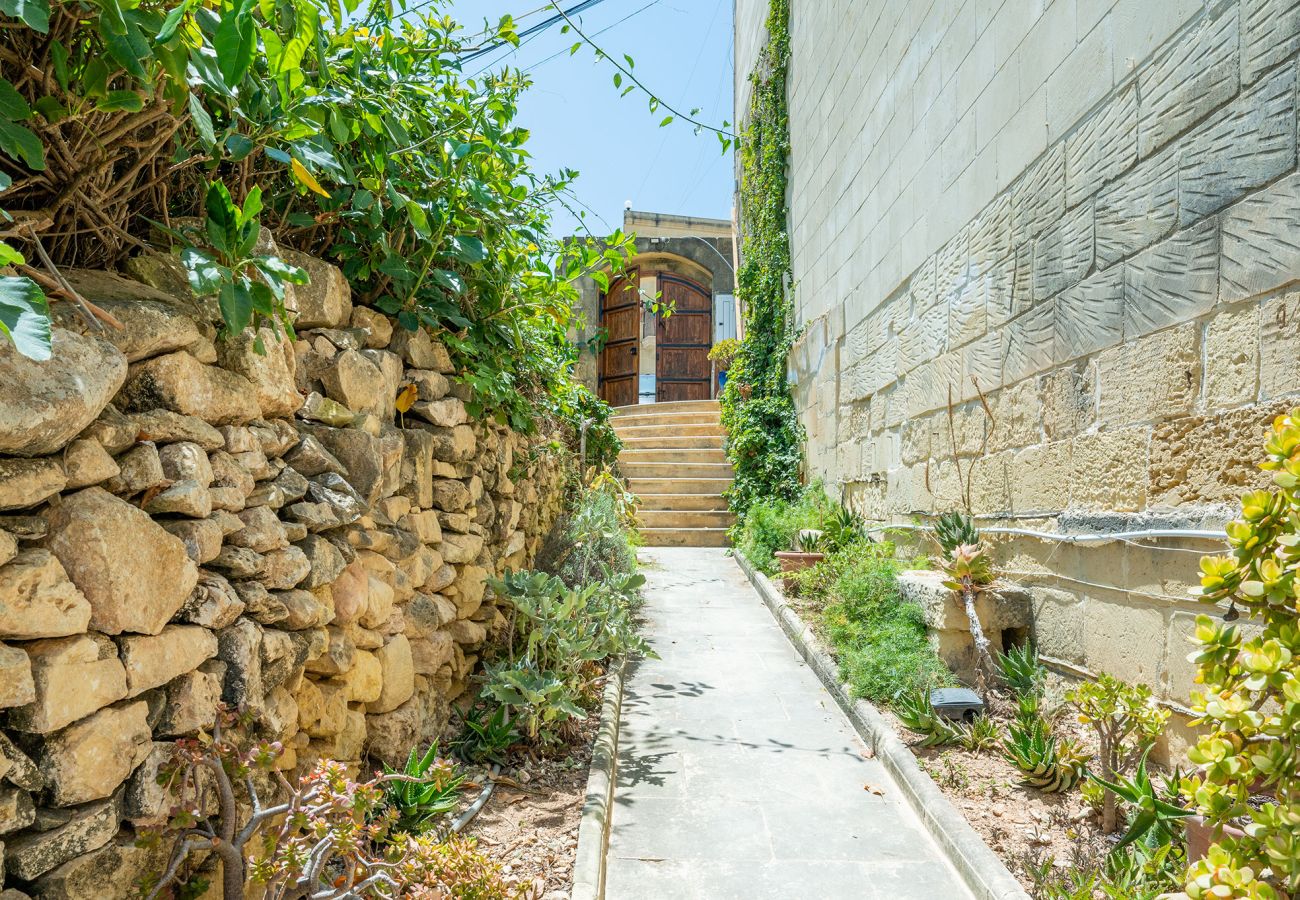 Country house in Munxar - Razzett Matli Holiday Home