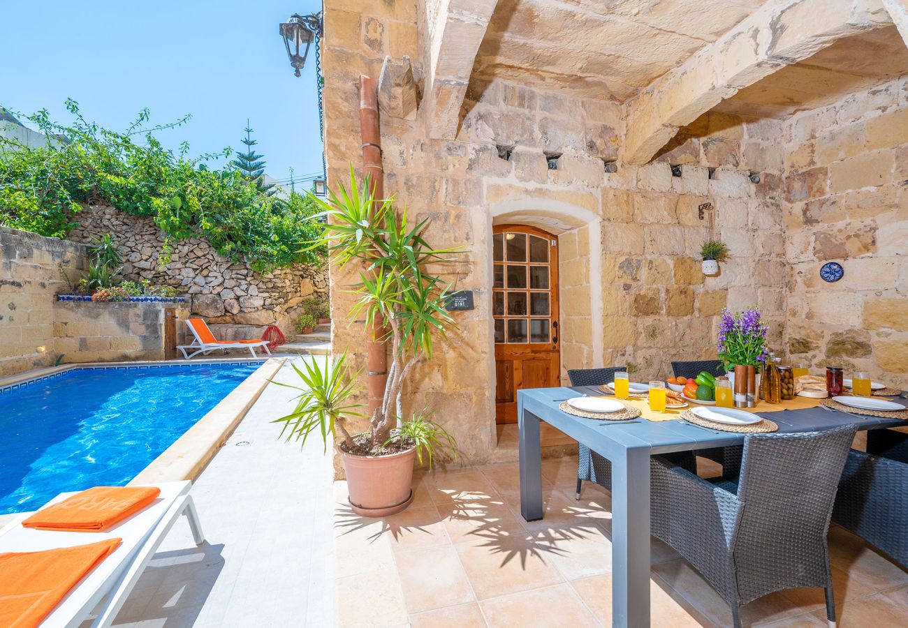 Country house in Munxar - Razzett Matli Holiday Home