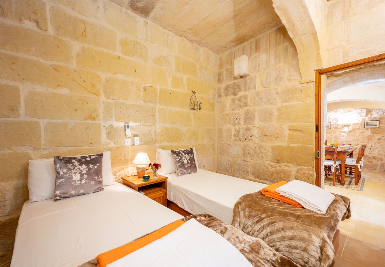 Country house in Munxar - Il-Mohba Holiday Home